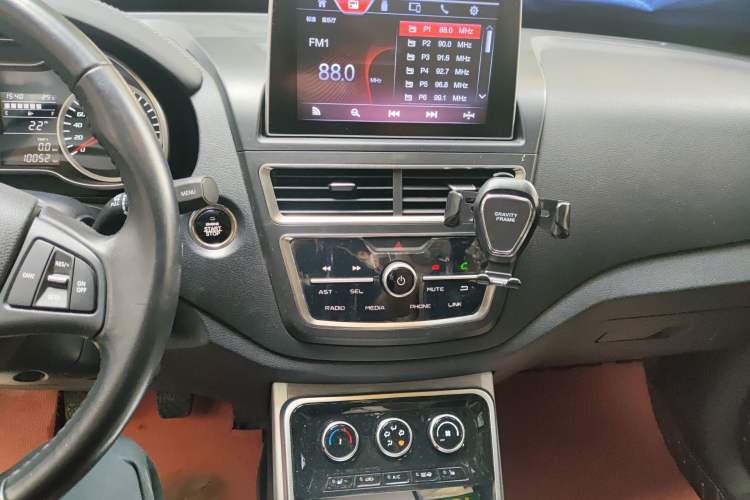 Used Bestune X40 2019 1.6L Manual Luxury Edition China VI Audio And AC Panel