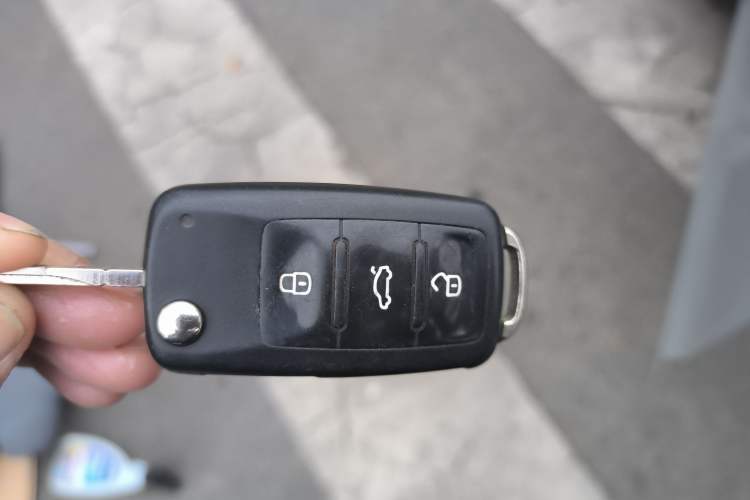 Used Volkswagen Jetta 2015 1.6L Manual Comfort Model