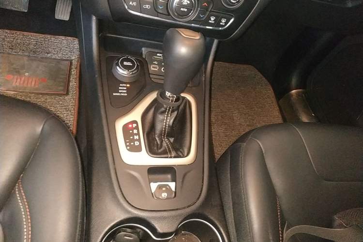 Used Jeep Cherokee 2016 2.4L 75th Anniversary Edition Gear Lever