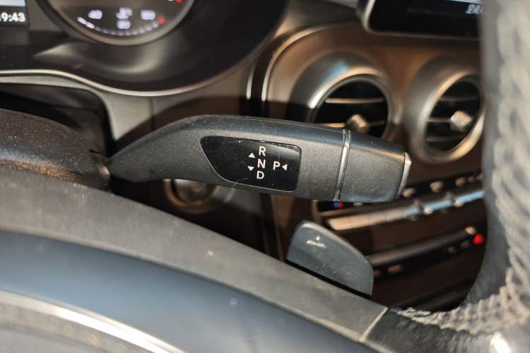 Used Mercedes-Benz GLC 2019 GLC 300 L 4MATIC Dynamic Model
