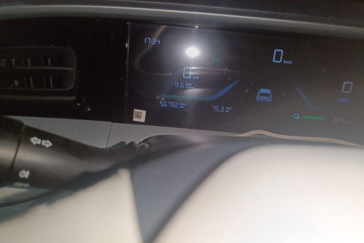 Used Geely Galaxy Geome 2025 UP 410km Exploration Edition Odometer Close Up