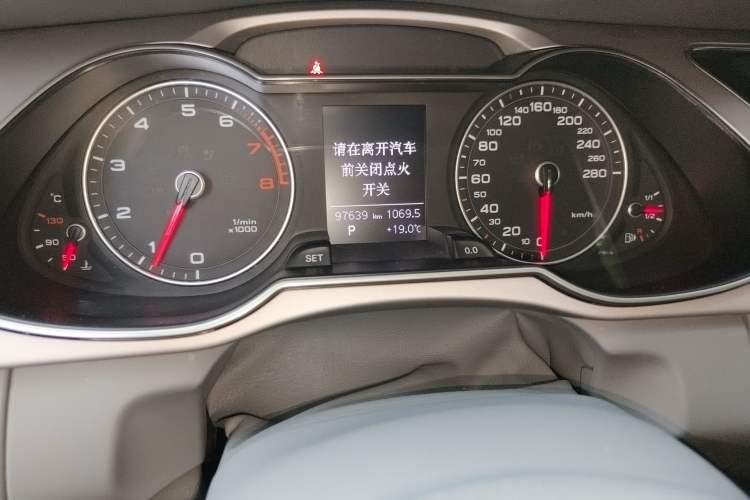 Used Audi A4L 2013 35 TFSI Automatic Comfort Model