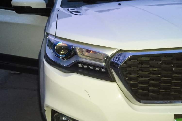 Used Haval H1 2016 Revised Version Blue Badge 1.5L AMT Comfort Edition
