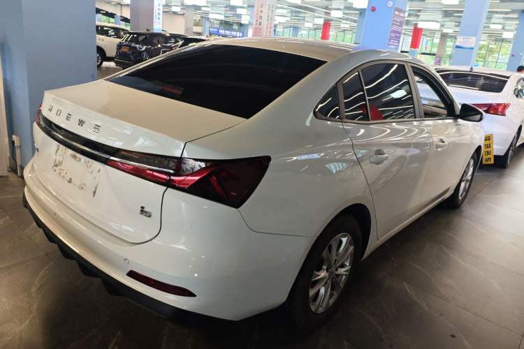 Used Roewe i5 2023 1.5L Manual Comfort Edition Rear Right 45 Deg