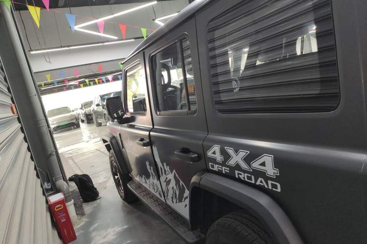 Used 212 T01 2024 2.0T Mechanic
