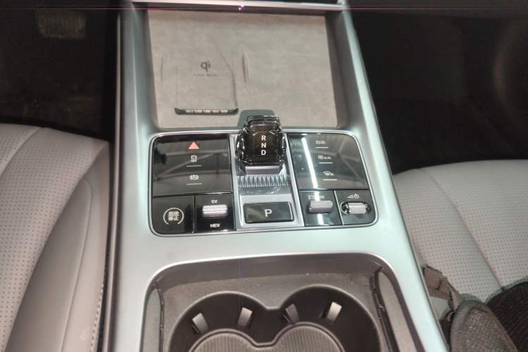 Used BYD Seal 2024 HONOR Edition DM-i 1.5L 121km Luxury Model
