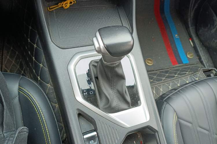 Used Great Wall King Kong Poer 2023 2.0T Automatic Diesel Two-Wheel-Drive Elite Version Flatbed GW4D20M Gear Lever