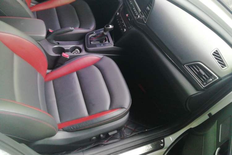 Used Hyundai Elantra (6th Generation / Lingdong) 2016 1.4T Dual-Clutch Xuan Dong · Flagship Edition