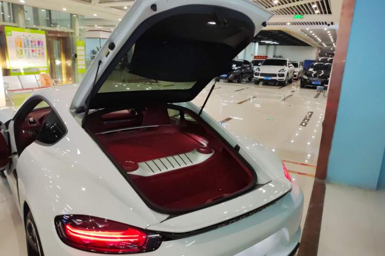 Used Porsche 718 2022 Cayman 2.0T
