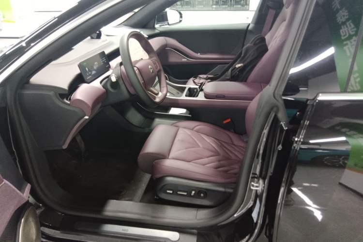 Used Nio ET5T 2025 75 kWh Touring
