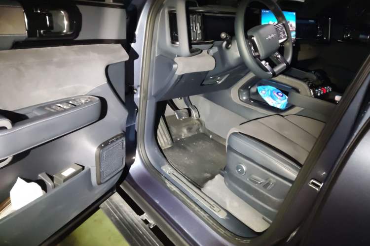 Used Formula Leopard Leopard 5 2023 Cloud Ride Flagship Edition