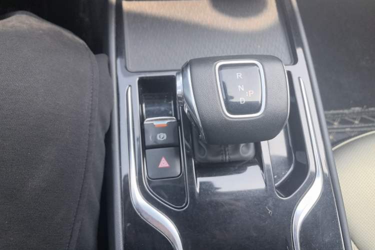 Used Hongqi E-QM5 2022 431 km Charge & Enjoy Edition
