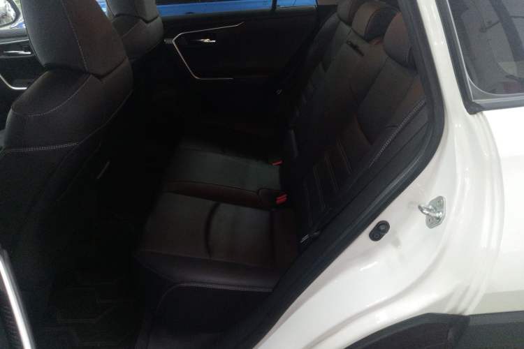 Used Toyota RAV4 2022 2.0L CVT Two-Wheel Drive Fashion Plus Edition