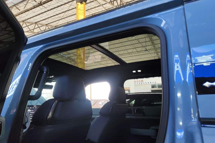 Used Formula Leopard Leopard 5 2023 Explore Edition