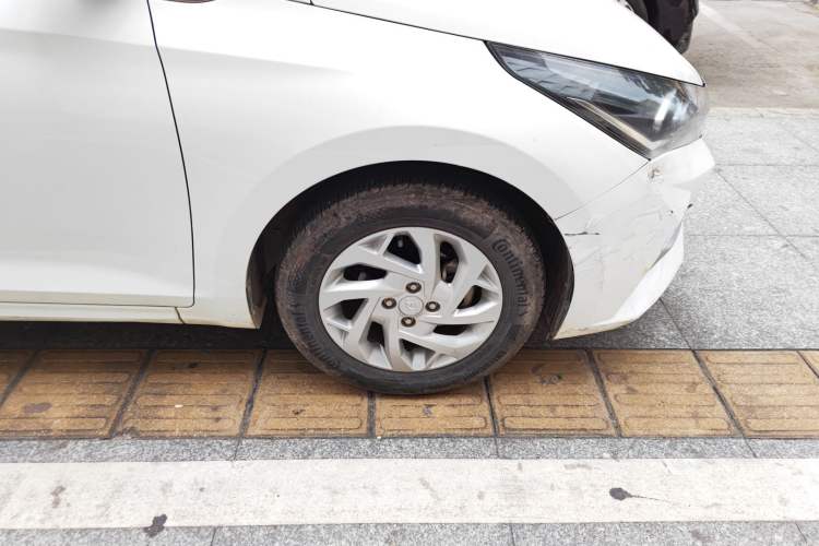 Used Hyundai Verna (new generation) 2020 1.4L CVT GLS Cool Edition Exterior 7