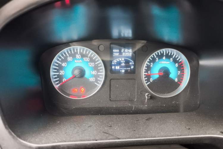 Used Jinbei Gold Hiace M Classic 2024 1.5L Travel Lion Passenger Van 6 Seats Instrument Cluster