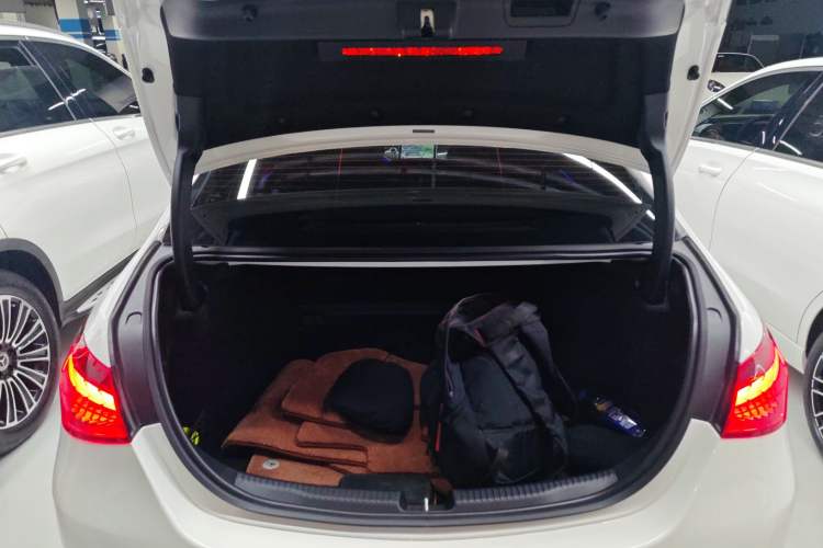 Used Mercedes-Benz C-Class 2024 Second Facelift C 260 L Starry Night Sport Edition Trunk