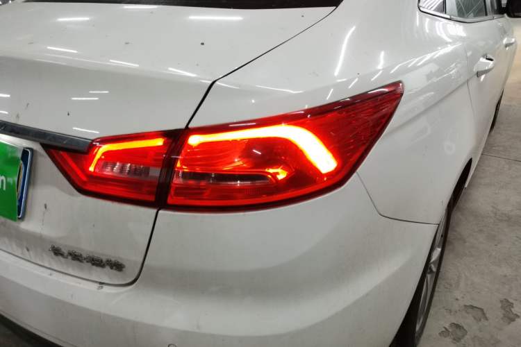 Used Ford Escort 2019 Revised Version 1.5L Automatic Enjoyment Type China VI Standard Right Rear Taillight