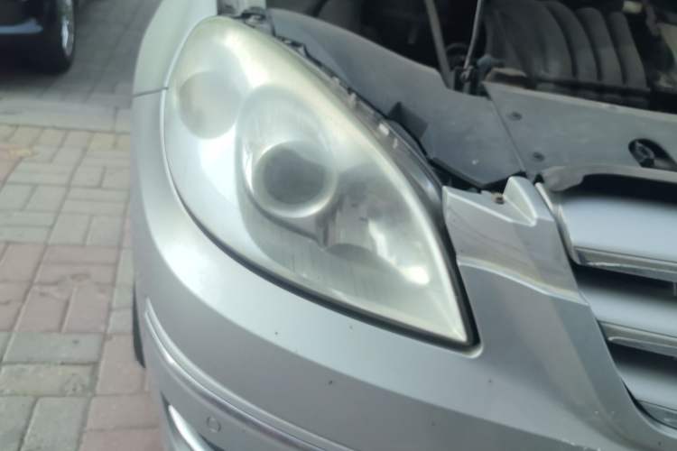 Used Mercedes-Benz B-Class 2009 B 200 Fashion Model Right Front Headlight