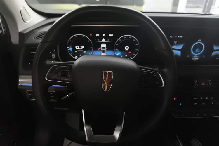 Used Hongqi HS5 2022 Facelifted Version 2.0T Smart Connect Flagship All-Wheel-Drive Edition Steering Wheel