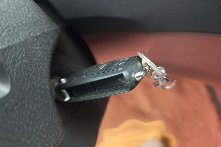 Used FORTHING Joyear X5 2016 1.6L CVT Luxury Model
