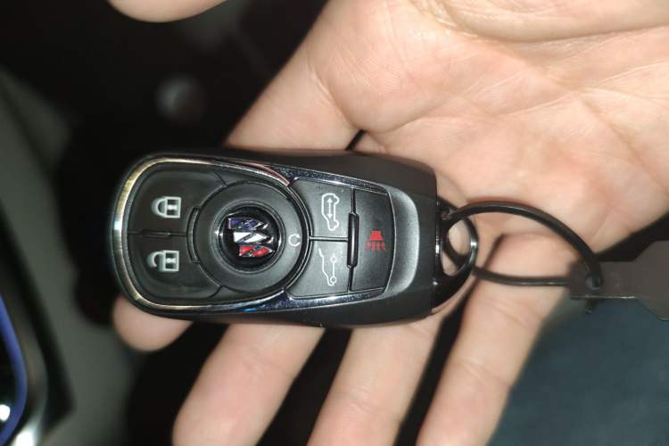 Used Buick GL8 2021 Land Cruiser Executive 652T Premium Model
