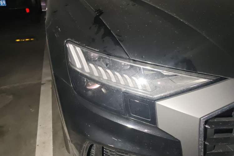 Used Audi Q8 2023 55 TFSI Luxury Dynamic Edition Right Front Headlight