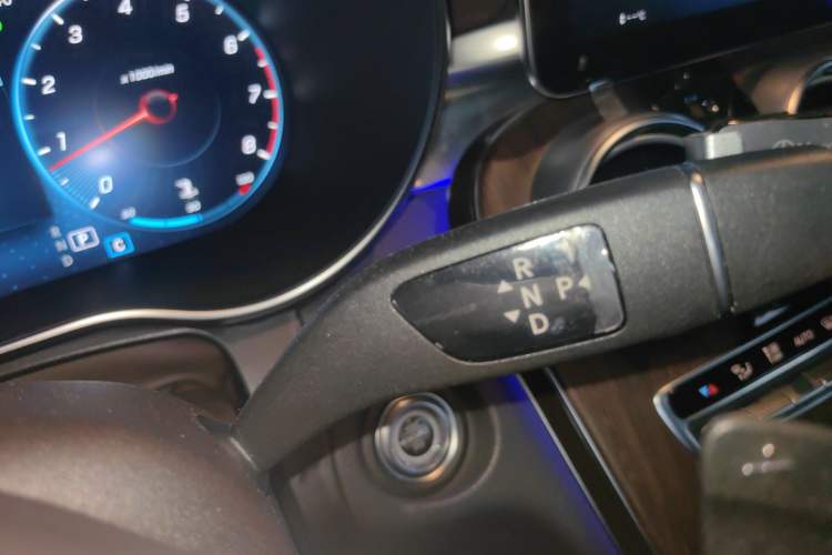 Used Mercedes-Benz GLC 2021 GLC 300 L 4MATIC Dynamic Model Gear Lever