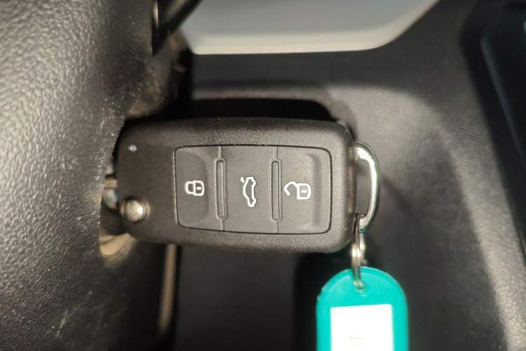 Used Volkswagen Jetta 2015 Value Edition 1.6L Automatic Comfort Version
