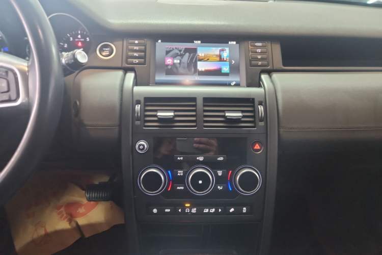 Used Land Rover Discovery Sport 2019 240 PS PURE Edition China VI Standard
