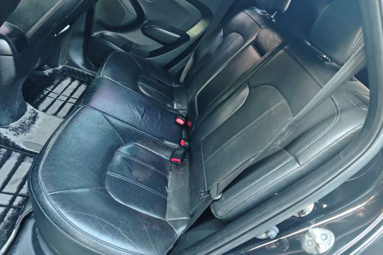 Used Hyundai ix35 2012 2.0L Automatic Two-Wheel Drive Elite Edition GLS
