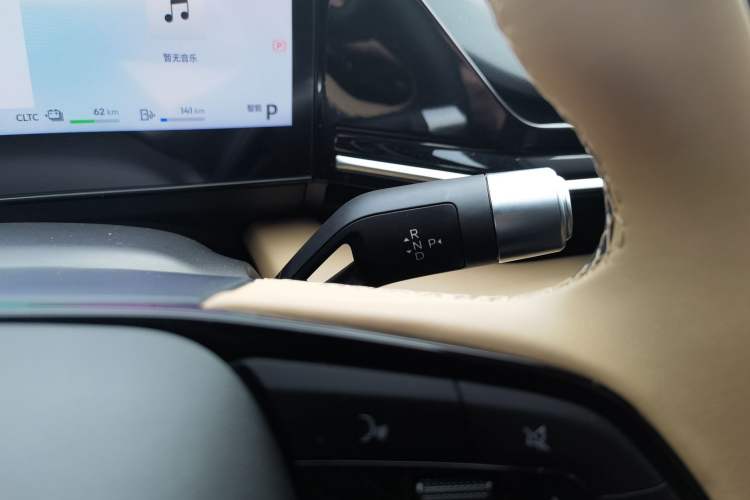 Used Geely Galaxy L6 2024 125km PLUS Dragon Edition
