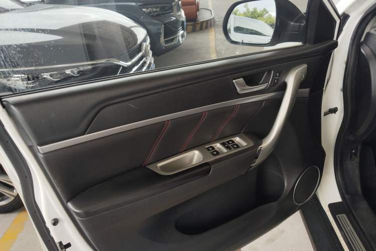 Used Haval M6 2018 Revised Version 1.5T DCT Two-Wheel Drive Elite Edition