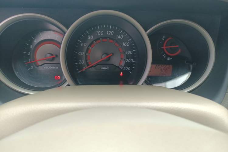 Used Nissan Sylphy 2016 Classic 1.6XE Automatic Leading Edition Odometer Close Up