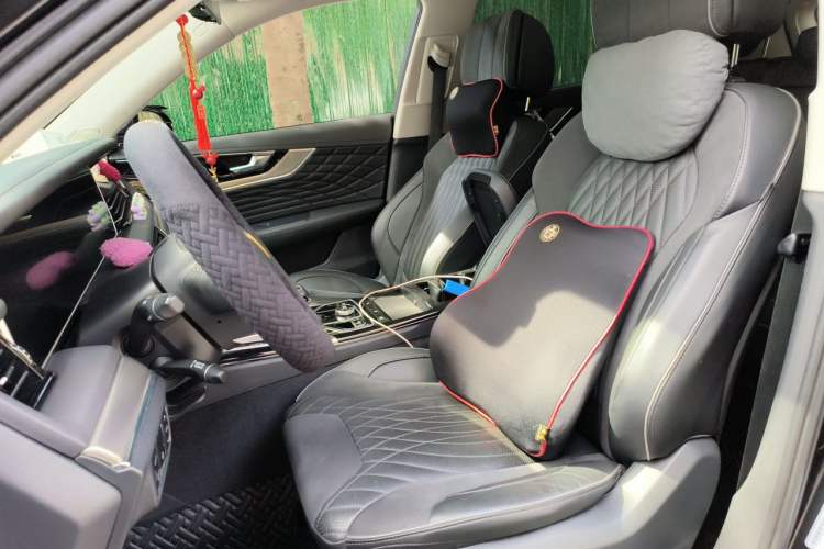 Used Hongqi HS5 2022 Revised Version 2.0T Smart Connect Flagship Edition