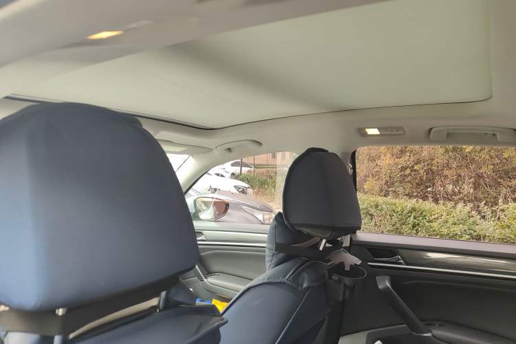 Used Volkswagen C-TREK 2017 230TSI DSG Comfort Version
