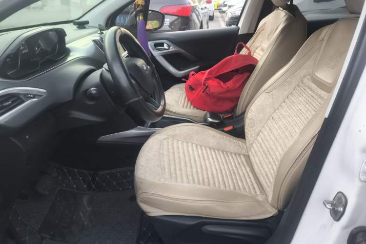 Used Peugeot 2008 2014 1.6L Automatic Fashion Edition Left Front Seat