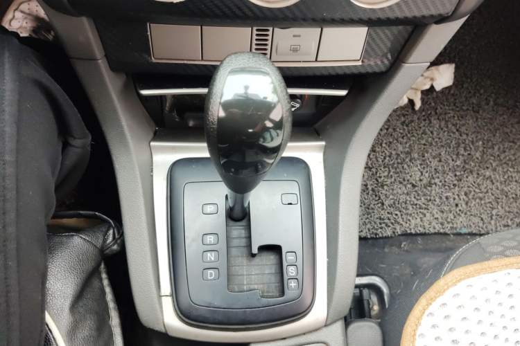 Used Ford Focus 2013 Hatchback Classic 1.8L Automatic Base Model Gear Lever