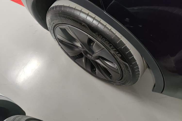 Used Tesla Model Y 2023 Rear-Wheel-Drive Version