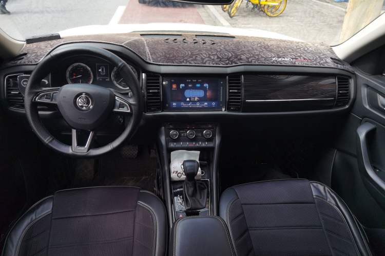 Used Skoda Kodiaq 2018 Facelifted TSI330 5-Seater Two-Wheel-Drive Luxury Enjoyment Edition
