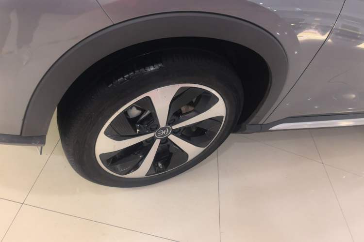 Used BYD Song PLUS New Energy 2021 EV Deluxe Model Exterior 4