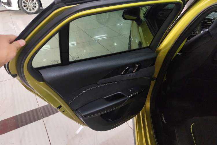 Used Lynk & Co 03 2019 03+ 2.0TD Automatic Wind-Chasing Edition