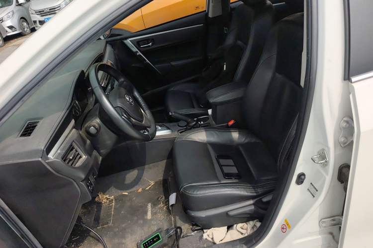 Used Toyota Corolla 2014 1.6L CVT GL-i Leather Edition Left Front Seat