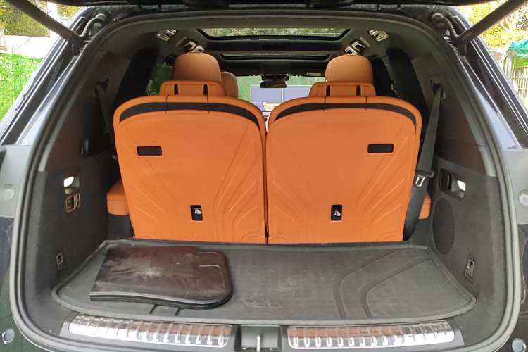 Used Li Auto L8 2023 Pro Model
