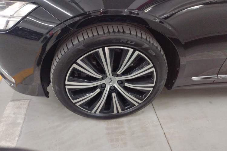 Used Volvo S90 2024 B5 Zhiyuan Luxury Edition
