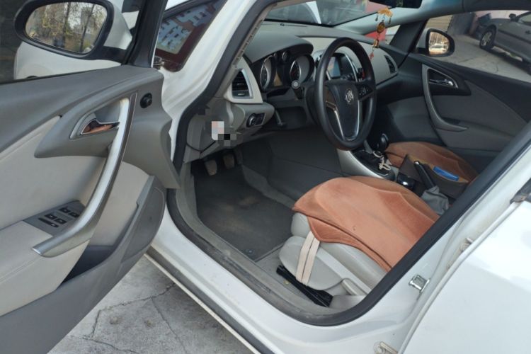 Used Buick GT 2014 XT 1.6L Manual Entry-Level Model
