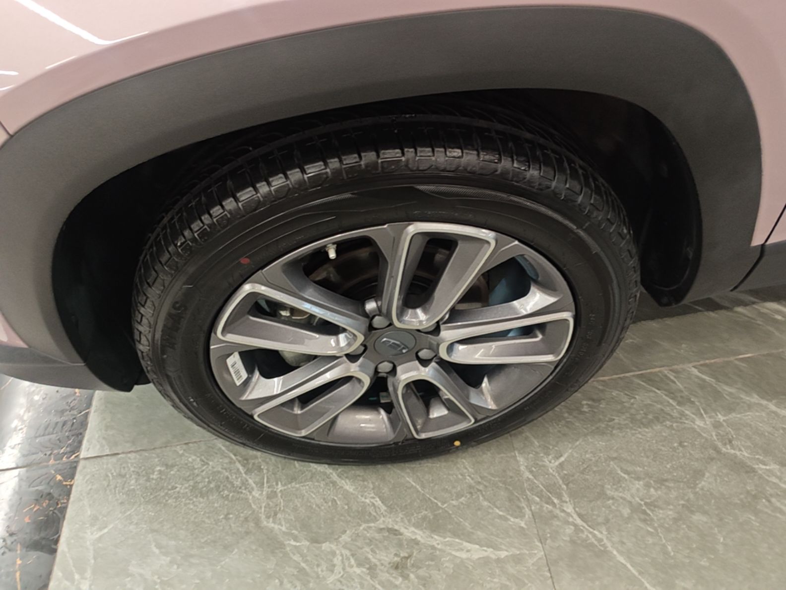 Geely Auto icon 2026 Model Chocolate 1.5TD Pure & Refined Edition — снимка 10