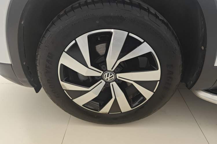 Used Volkswagen Tayron 2020 280TSI Two-Wheel Drive Luxury Connect Edition