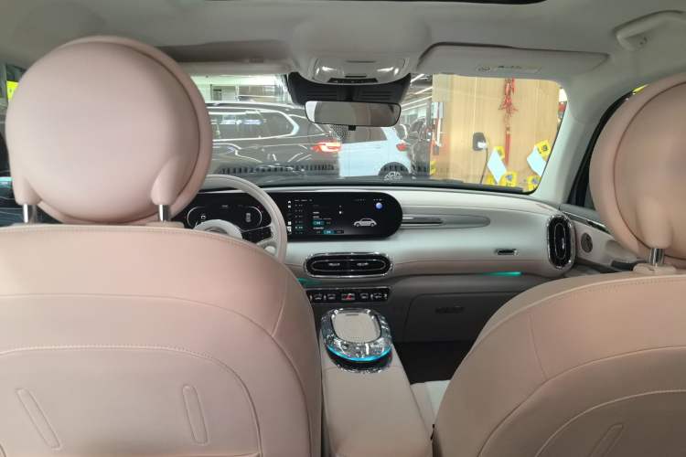 Used ORA Ballet Cat 2022 401 km Alice Edition
