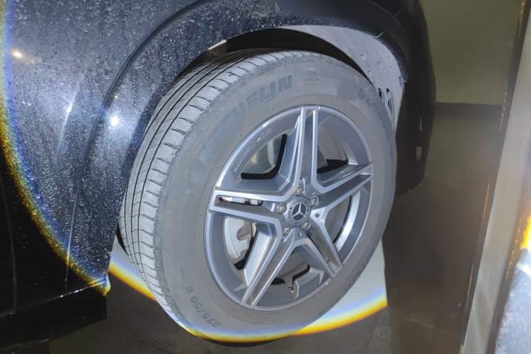 Used Mercedes-Benz GLE 2021 GLE 450 4MATIC Stylish Model Right Front Wheel Hub